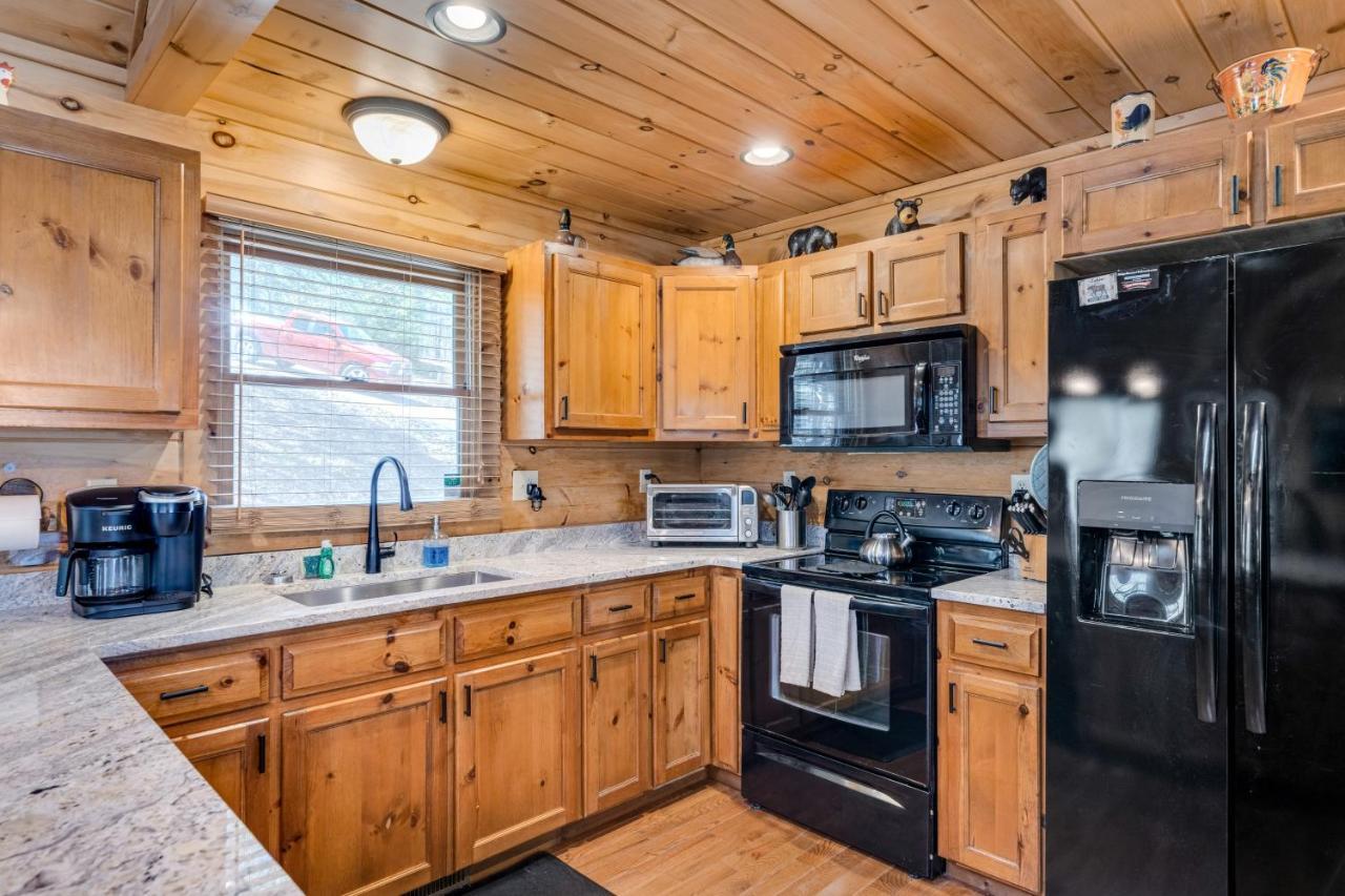Blue Ridge Bear Bungalow Buitenkant foto