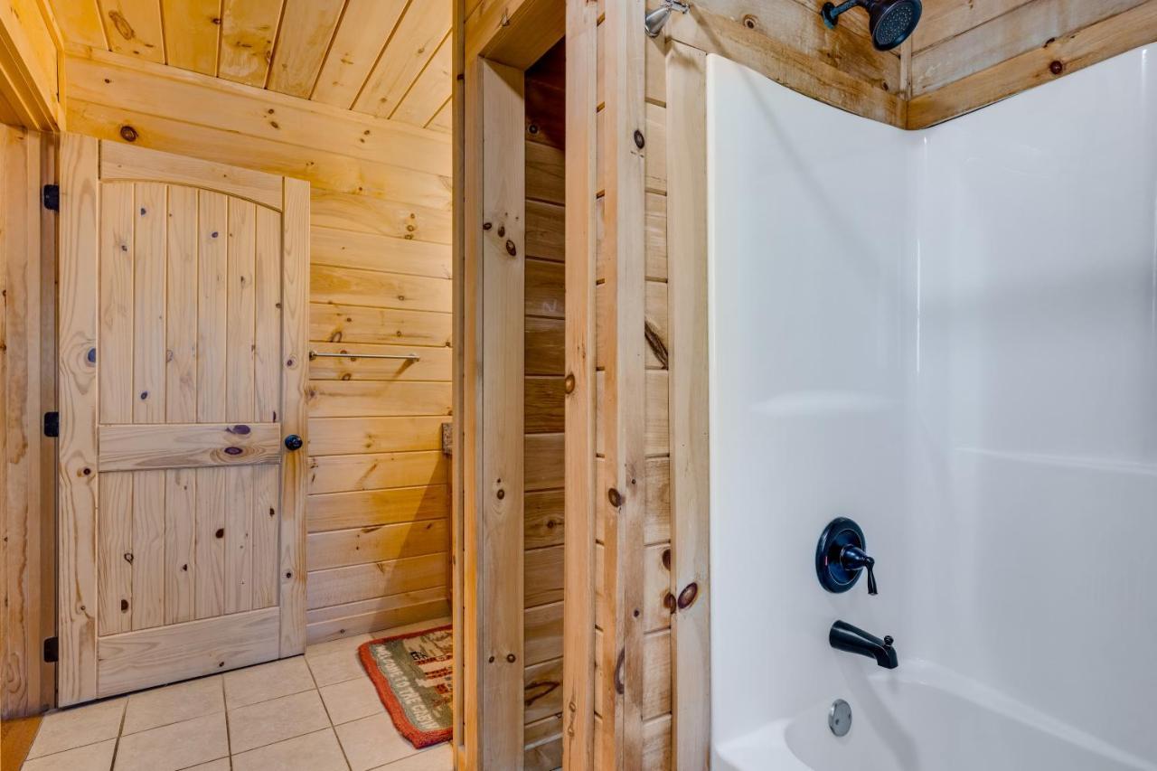 Blue Ridge Bear Bungalow Buitenkant foto