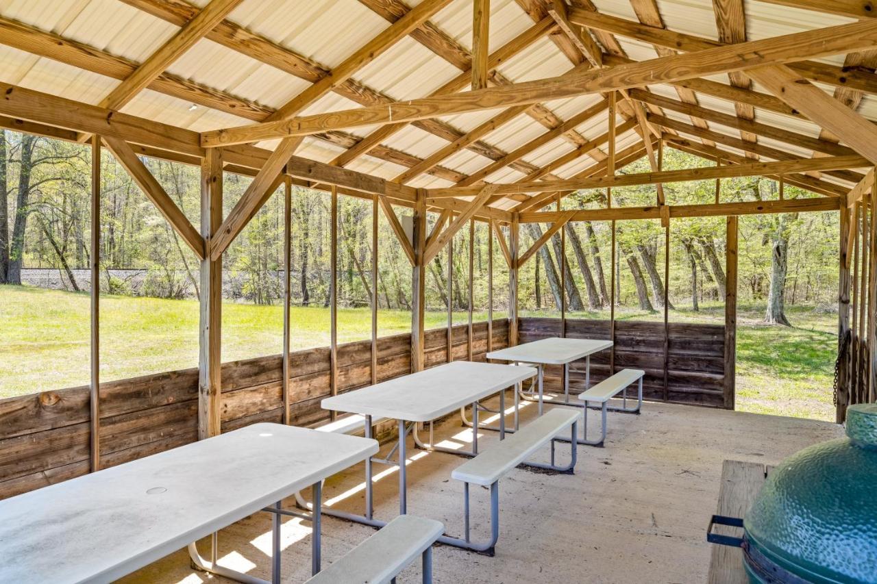 Blue Ridge Bear Bungalow Buitenkant foto